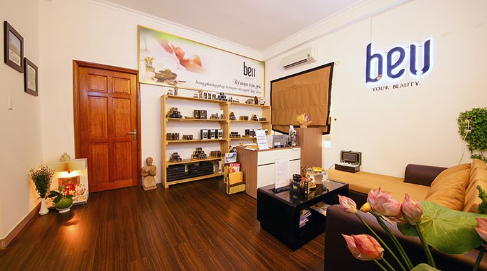 Độc[-]đáo[-]Spa[-]điều[-]trị[-]mụn[-]“kết[-]hợp”[-]phương[-]pháp[-]thiền[-]Tây[-]Tạng[-]ở[-]Hà[-]Nội